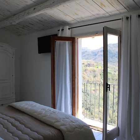 Отель La Casa Della Filanda Бельмонте-Калабро Экстерьер фото